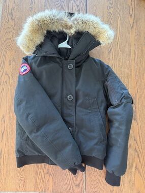 Canada Goose Womens Black Parka with Fur-Trim Hood